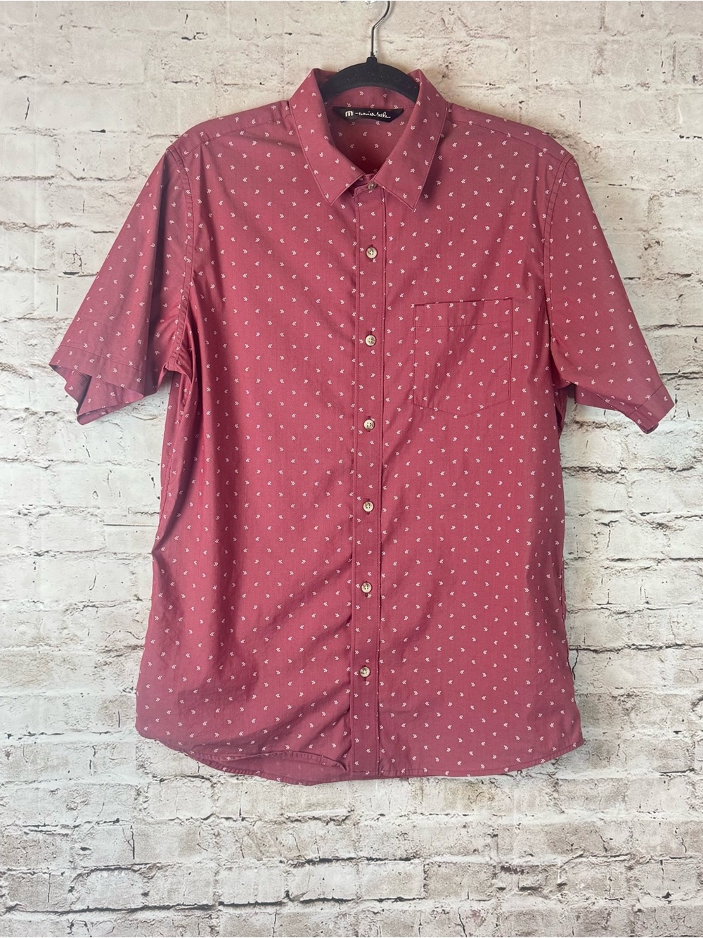 Travis Mathew Men's Medium Not Your Best Short Sleeve Button Down Shirt Ruby M